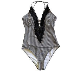 Cupshe Women's Plunging V-Neck Lace Trimmed One-Piece Swimsuit